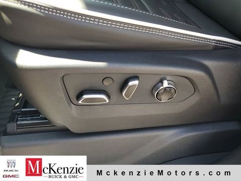 New 2026 GMC Sierra 2500 AT4X w/ LPO, Black Badging Package AWD/4WD image 7