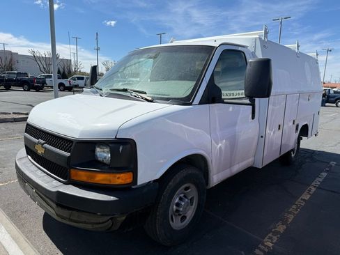 Used 2013 Chevrolet Express 3500 image 3