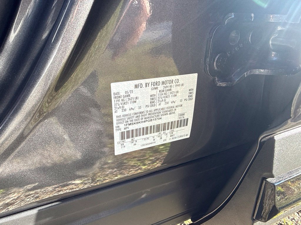 Used 2023 Ford Explorer ST-Line w/ Class IV Trailer Tow Package AWD/4WD image 11