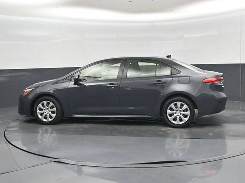 Used 2025 Toyota Corolla LE FWD image 35