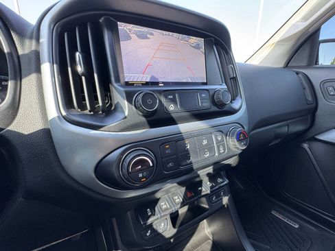 Used 2021 Chevrolet Colorado ZR2 AWD/4WD image 16