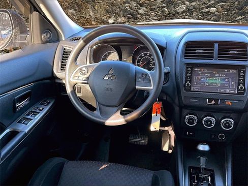 Used 2019 Mitsubishi Outlander Sport LE image 5