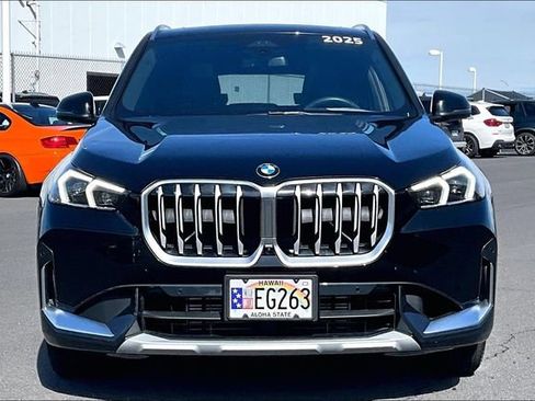 Used 2025 BMW X1 xDrive28i w/ Technology Package AWD/4WD image 3