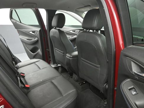 Used 2025 Buick Encore GX Sport Touring FWD image 10