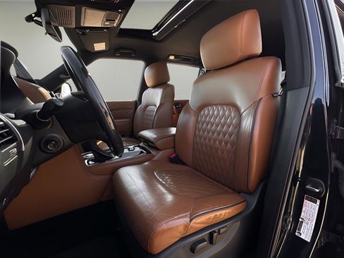 Used 2022 INFINITI QX80 Sensory w/ All-Season Package image 9