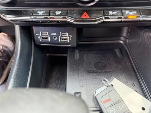 Used 2023 Dodge Durango R/T AWD/4WD image 30