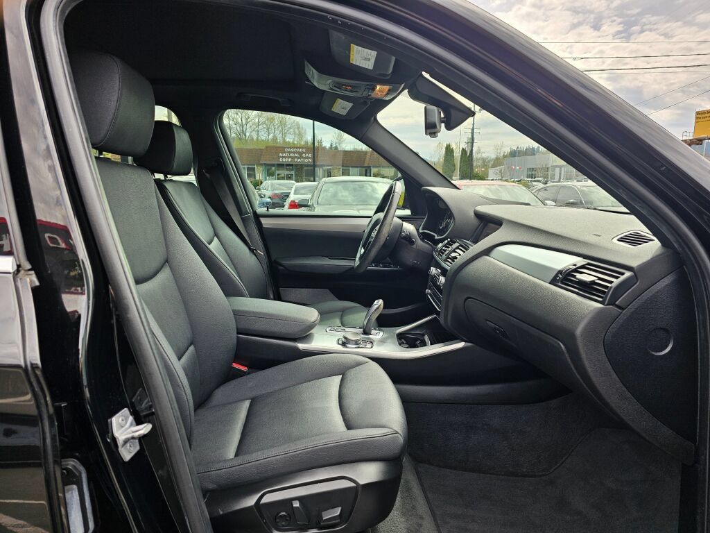 Used 2017 BMW X3 xDrive28i AWD/4WD image 10