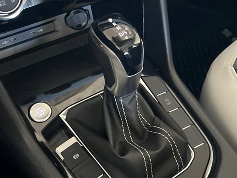 New 2026 Volkswagen Taos S FWD image 21