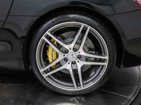 Used 2011 Mercedes-Benz SLS AMG Coupe image 10