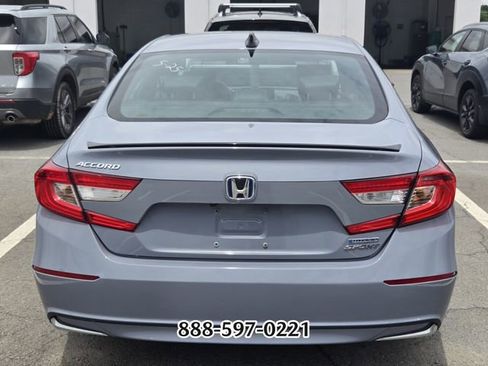 Used 2022 Honda Accord Sport image 6