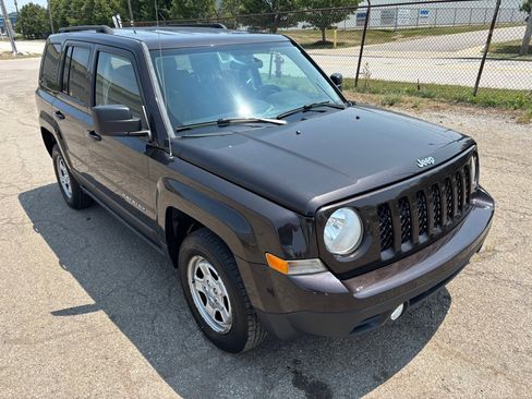 Used 2014 Jeep Patriot Sport w/ Power Value Group AWD/4WD image 1