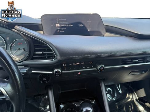 Used 2024 MAZDA MAZDA3 s FWD image 11