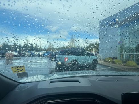 Used 2024 Ford Escape ST-Line Elite w/ Premium Technology Package AWD/4WD image 13