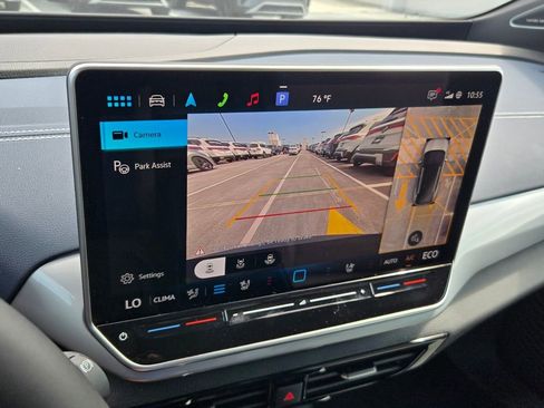New 2026 Volkswagen ID.4 Pro S Plus AWD/4WD image 9
