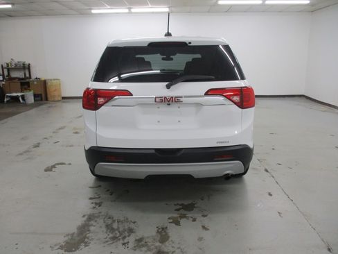 Used 2019 GMC Acadia SLE image 6