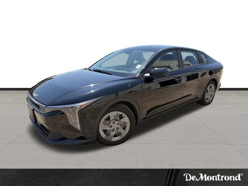 Used 2025 Kia K4 FWD image 1