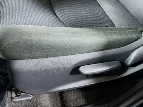 Certified 2025 Toyota RAV4 LE AWD/4WD image 18