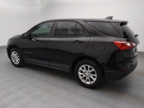 Used 2020 Chevrolet Equinox LS w/ LS Convenience Package image 3