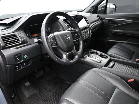 Used 2023 Honda Passport TrailSport image 18