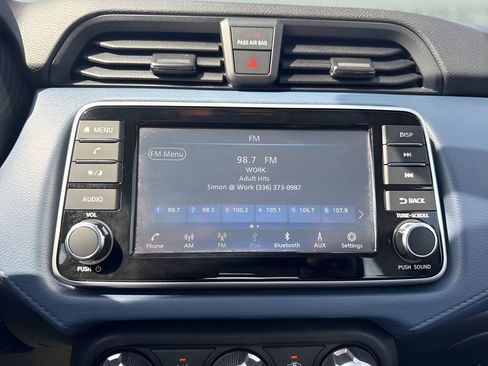 Used 2025 Nissan Versa SV image 16