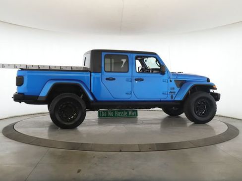 Used 2021 Jeep Gladiator Sport AWD/4WD image 6