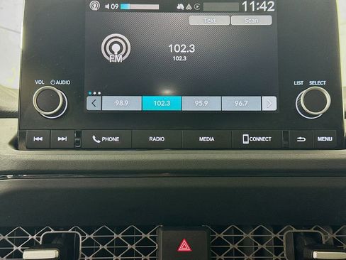 Certified 2023 Honda Accord EX image 19