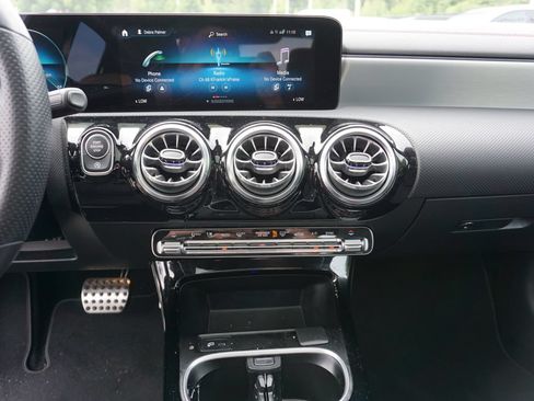 Certified 2023 Mercedes-Benz CLA 250 image 17