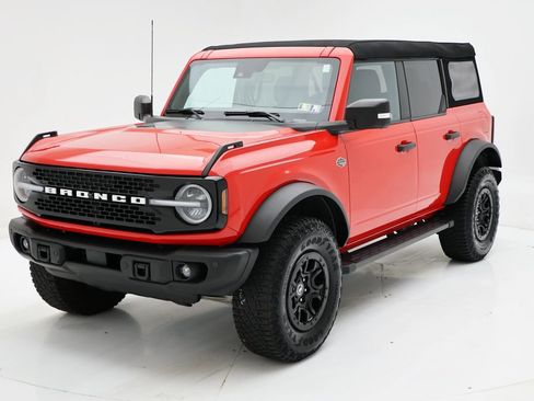 Used 2023 Ford Bronco Wildtrak AWD/4WD image 2