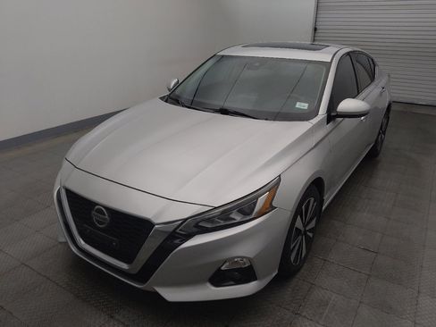 Used 2020 Nissan Altima 2.5 SV AWD/4WD image 15