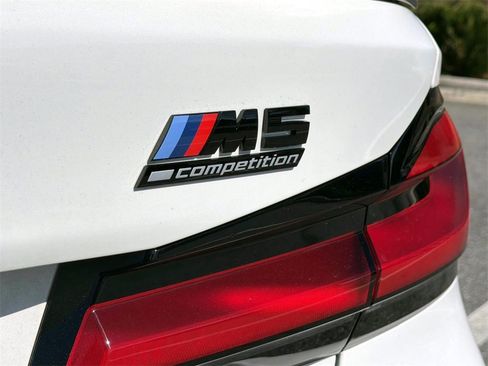 Used 2023 BMW M5 w/ Competition Package image 12
