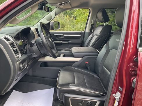 Used 2022 RAM 1500 Laramie AWD/4WD image 8