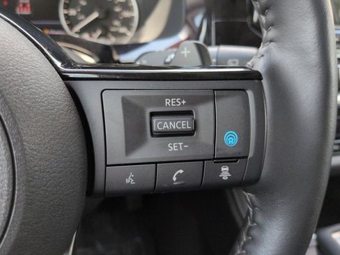Certified 2024 Nissan Pathfinder SL w/ SL Premium Package FWD image 27