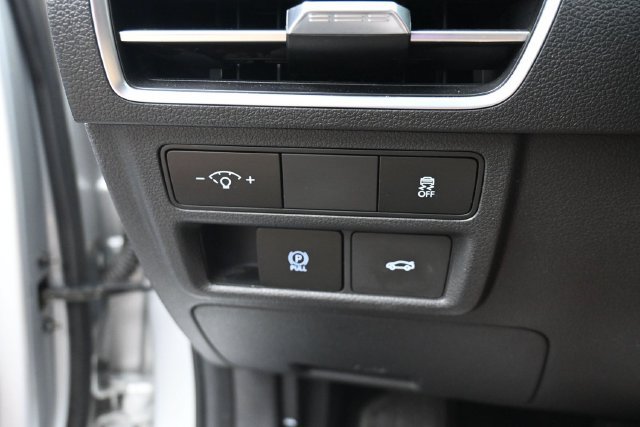Used 2024 Hyundai Sonata SEL FWD image 29