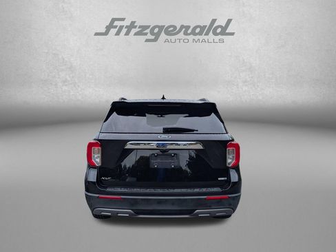 Used 2020 Ford Explorer XLT w/ Equipment Group 202A AWD/4WD image 4