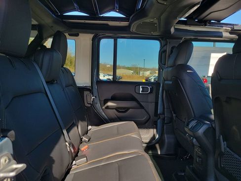 New 2026 Jeep Wrangler Sahara image 33