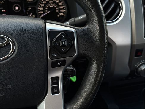 Used 2020 Toyota Tundra SR5 w/ SR5 Upgrade Package image 28