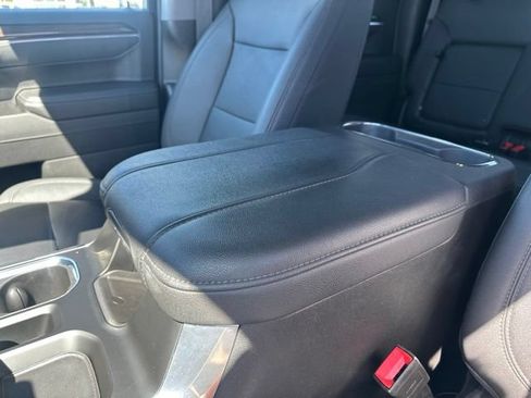 Used 2023 Chevrolet Silverado 1500 RST w/ Redline Edition AWD/4WD image 12