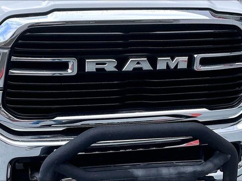 Used 2019 RAM 2500 Big Horn image 31