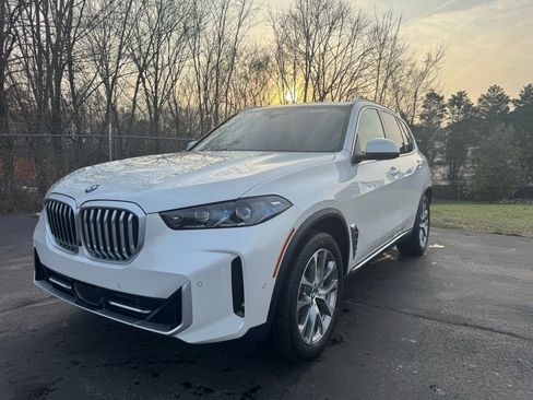 New 2026 BMW X5 xDrive40i image 1