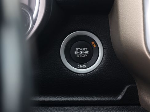 Used 2019 RAM 1500 Laramie w/ Sport Appearance Package RWD image 11