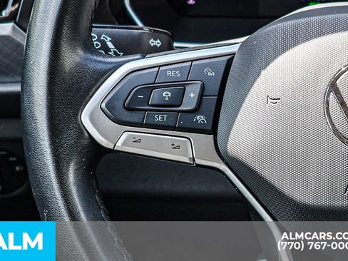 Used 2024 Volkswagen Jetta SE FWD image 32
