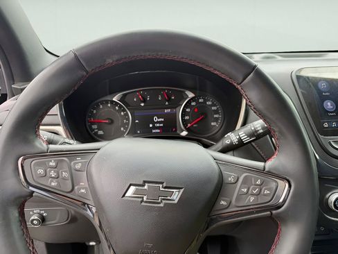 Used 2023 Chevrolet Equinox RS AWD/4WD image 24