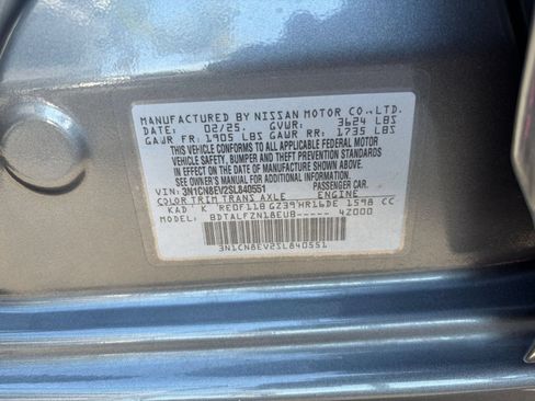 Used 2025 Nissan Versa SV FWD image 27