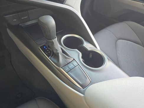 Used 2024 Toyota Camry LE image 16