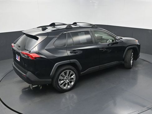 Used 2019 Toyota RAV4 XLE Premium w/ Cold Weather Package AWD/4WD image 36
