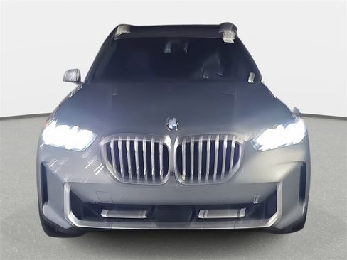 Used 2025 BMW X5 xDrive40i image 2