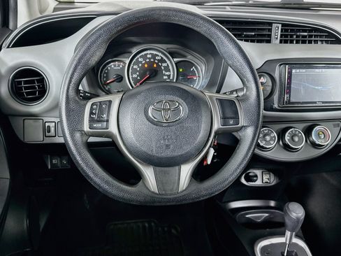 Used 2017 Toyota Yaris L FWD image 17