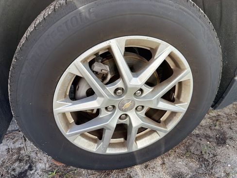 Certified 2023 Chevrolet Equinox LT AWD/4WD image 3