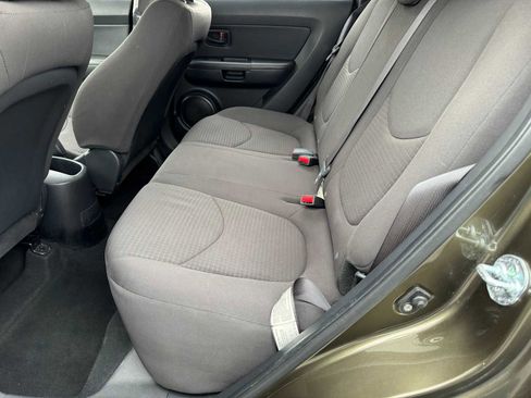 Used 2013 Kia Soul image 12