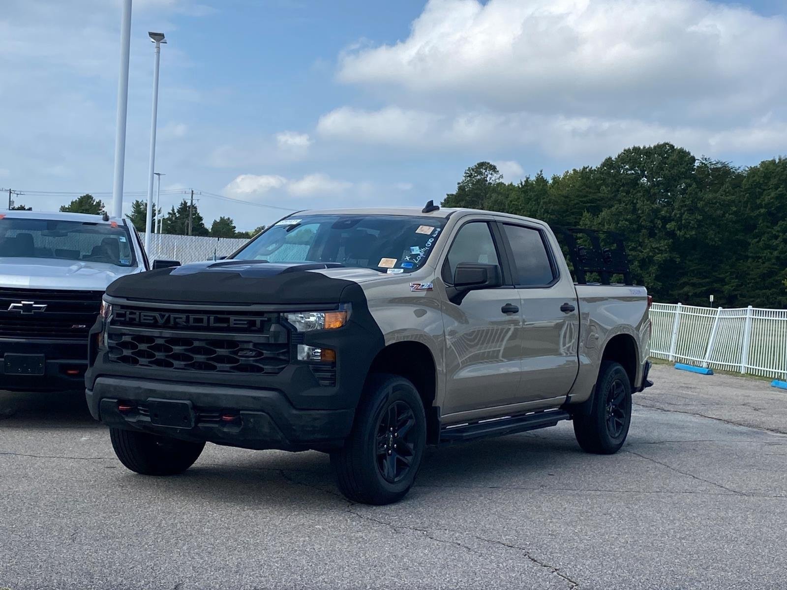 Certified 2022 Chevrolet Silverado 1500 Custom Trail Boss AWD/4WD image 2
